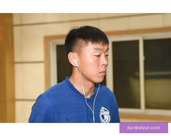 狼堡中场组织助力球队稳扎稳打，年轻才俊表现亮眼